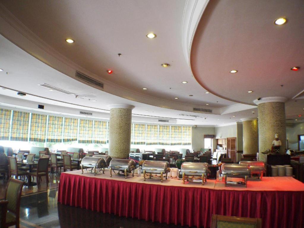 Pousada Marina Infante Macao Extérieur photo