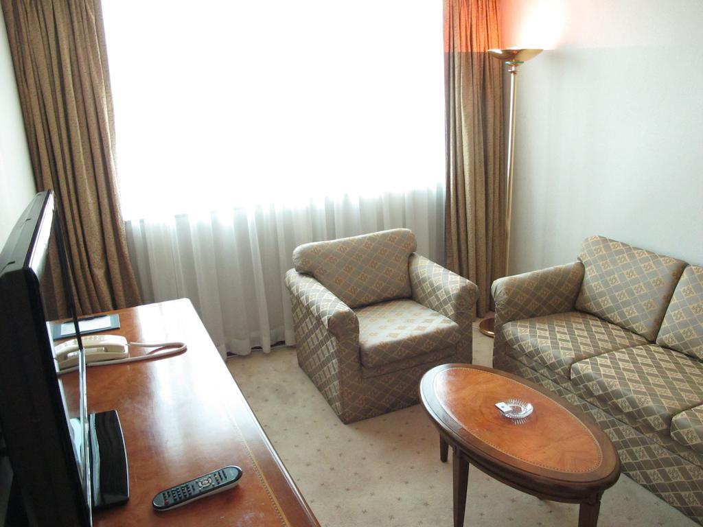Pousada Marina Infante Macao Extérieur photo